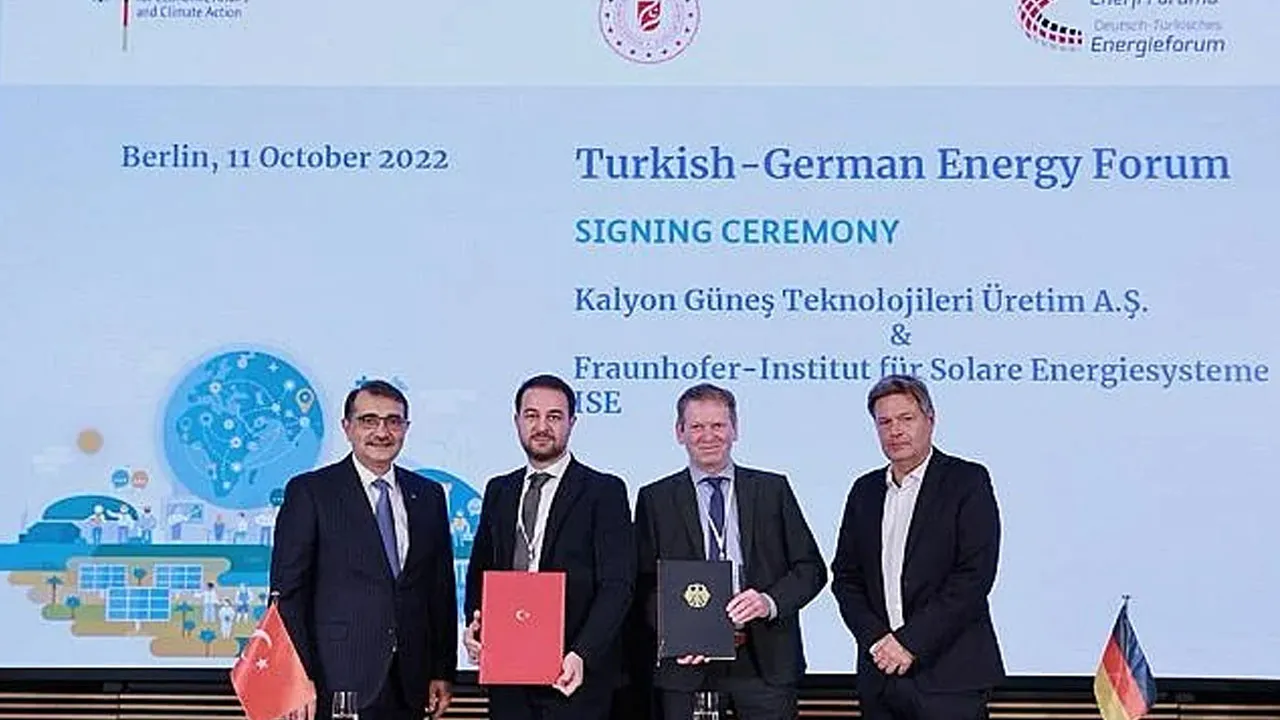 A cooperation agreement was signed between Kalyon Enerji and Germany-based Fraunhofer Institute of Solar Energies (ISE) for the development of the solar energy industry.